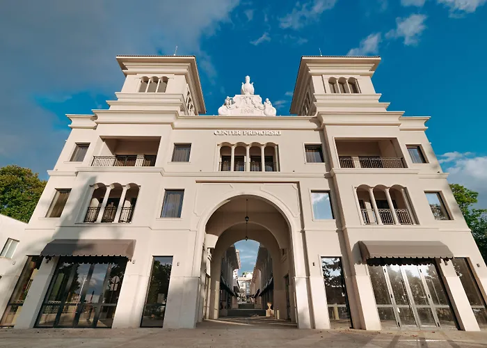 Отель Primorski