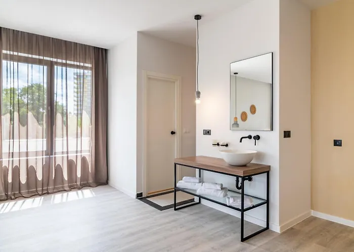 Primorski 3* Святые Константин и Елена