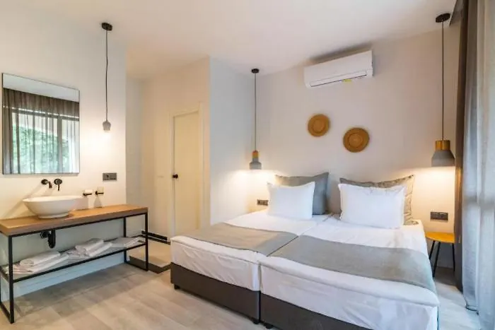 Primorski סנט קונסטנטין והלנה