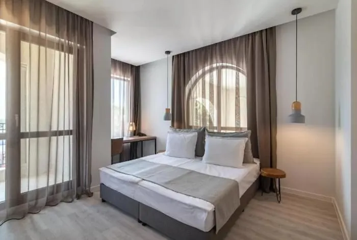 Primorski 3* סנט קונסטנטין והלנה